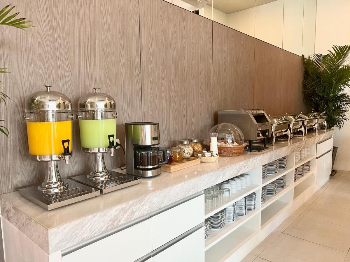 Centro One Bangla Hotel Patong Екстериор снимка