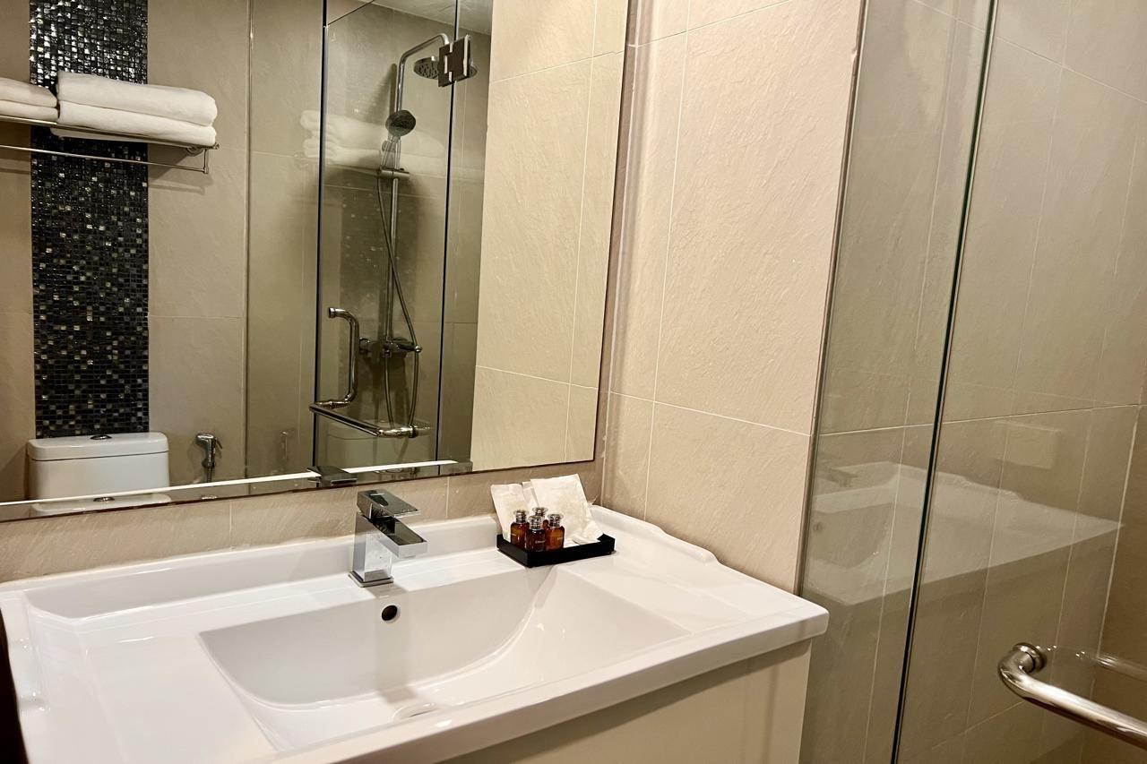 Centro One Bangla Hotel Patong Екстериор снимка