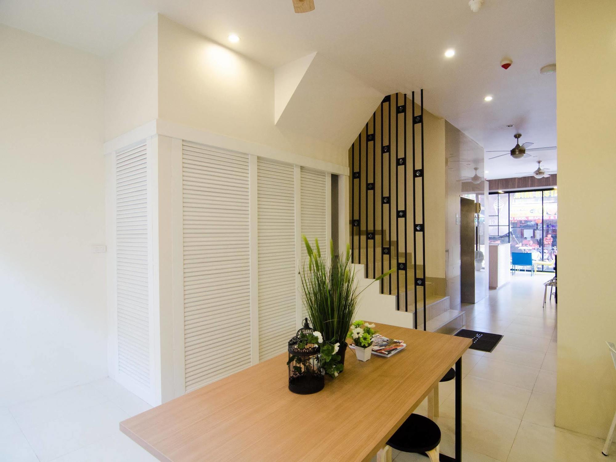 Centro One Bangla Hotel Patong Екстериор снимка